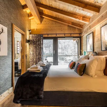 Chalet Charm Awaits: Escape To Grindelwald